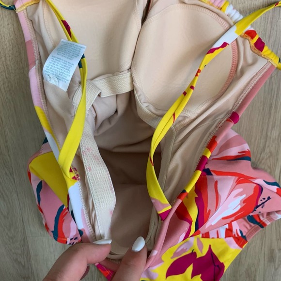 Kona Sol Womens One-piece Swimsuit Size Small Yellow Pink Floral Lightly Padded - Picture 15 of 16